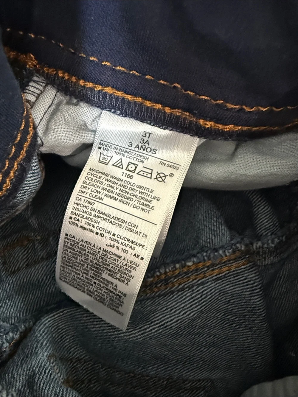 🌟Old Navy 🌟Blue Distressed Jogger-Style Denim Pants, 3T